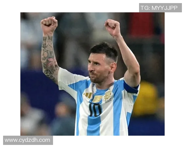 足球巨星因场上冲突遭遇长时间禁赛震动足坛引发热议